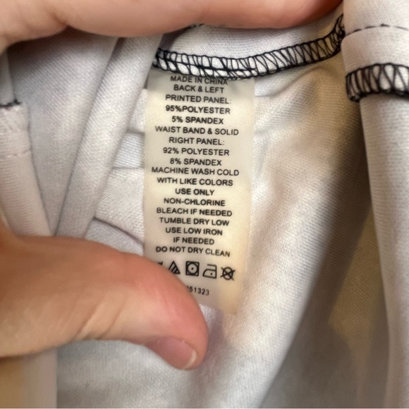 2/$30 Vince Camuto Asymmetrical Colorblock Skirt – Black/White – Size XL – GUC - Picture 6 of 8